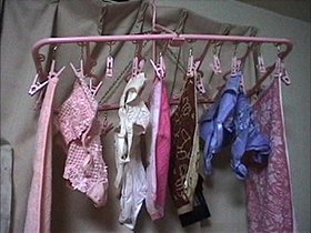 女性宅不法侵入下着盗撮完全版4時間Vol.3　サンプル画像03